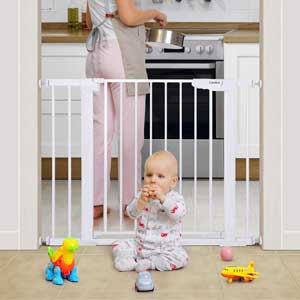 Cumbor 40.6” Auto Close Safety Baby Gate